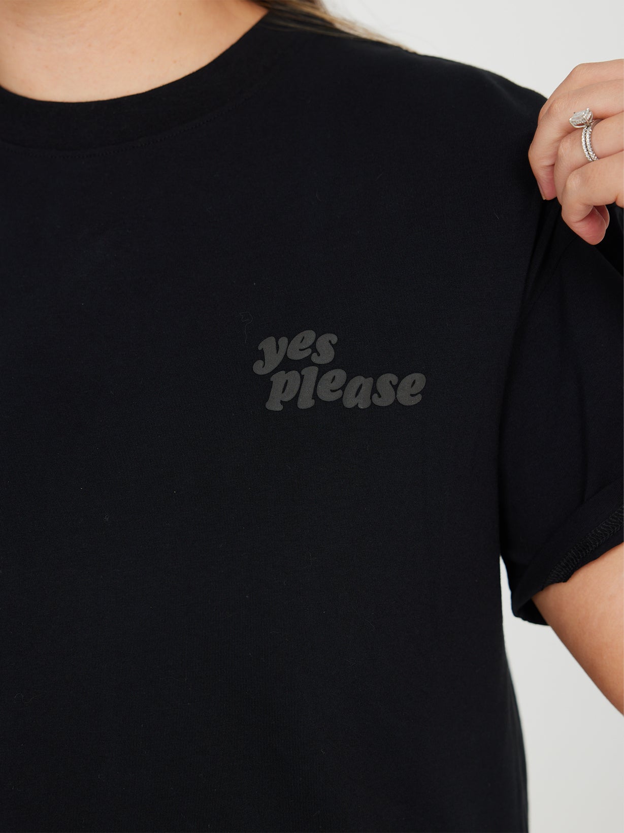 Yes Please Tee - All Black